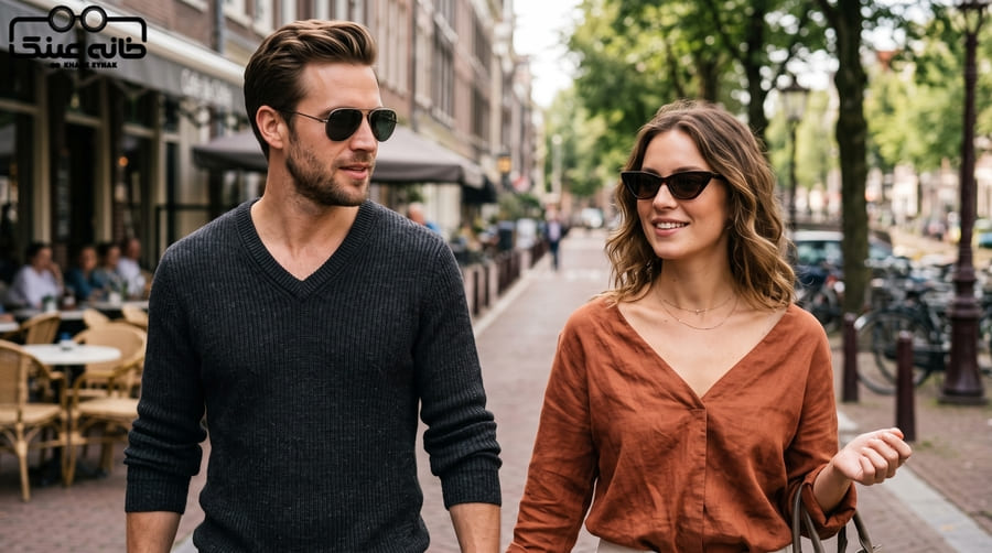 ست عینک با لباس یقه های باز، قایقی و هفت (V-Neck)